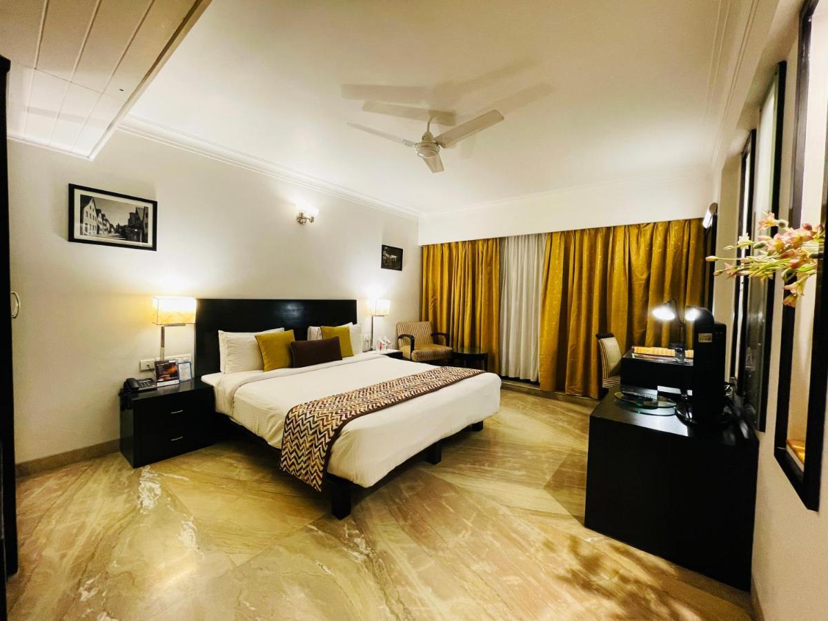 The Wall Street Beacon, Jaipur Bagian luar foto