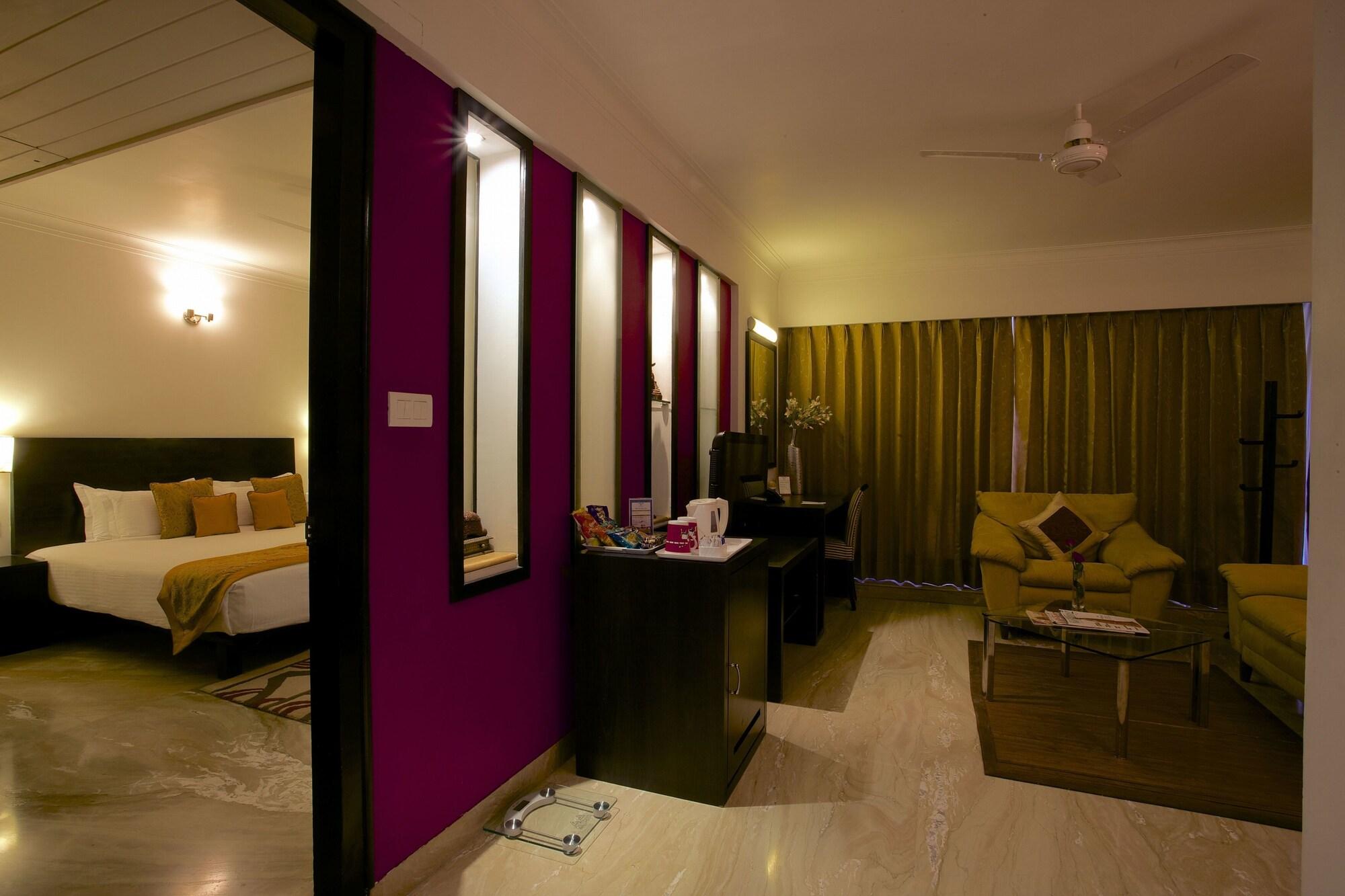 The Wall Street Beacon, Jaipur Bagian luar foto